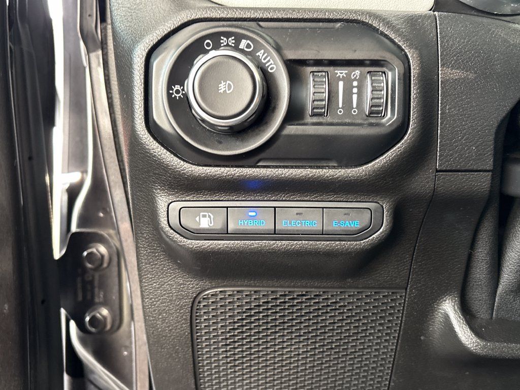 Used 2021 Jeep Wrangler Unlimited Sahara AWD/4WD image 53