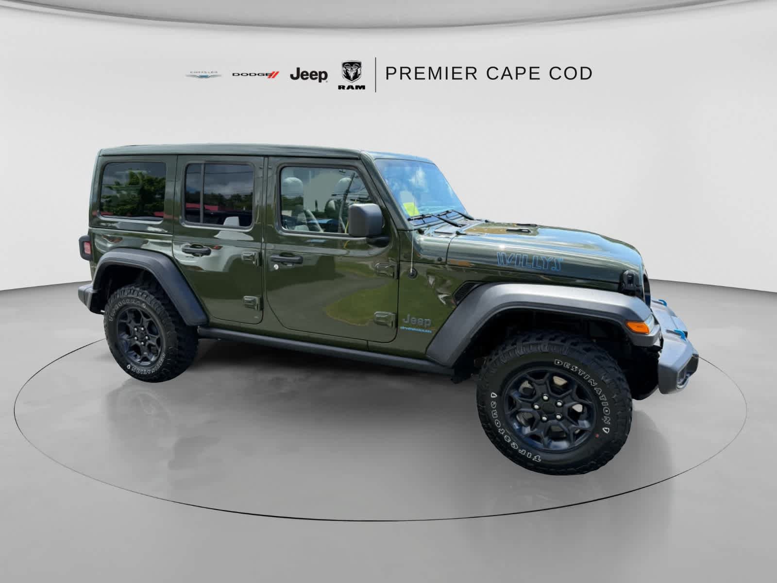 Used 2023 Jeep Wrangler Unlimited w/ Sun & Screen Package AWD/4WD image 2