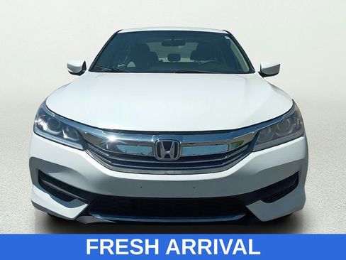 Used 2017 Honda Accord LX image 2