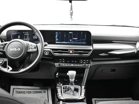 Used 2025 Kia Seltos S FWD image 19