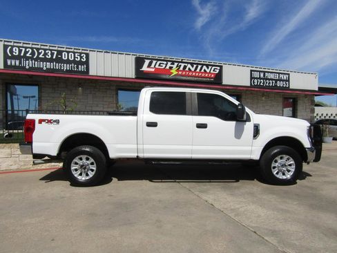Used 2021 Ford F250 XL w/ STX Appearance Package image 5