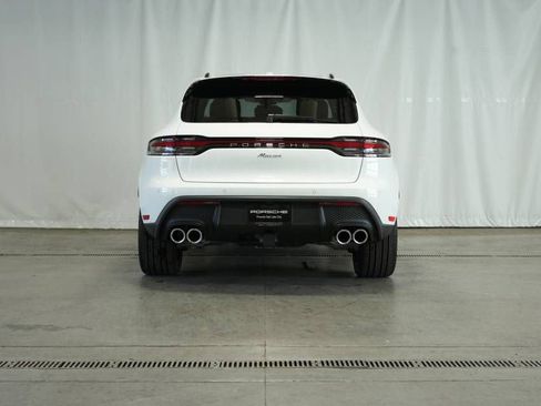 Certified 2025 Porsche Macan AWD/4WD image 6