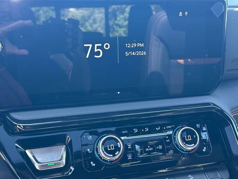 New 2026 GMC Sierra 1500 AT4 w/ AT4 Premium Package AWD/4WD image 29