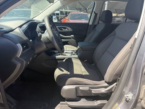 Used 2020 Chevrolet Traverse LS FWD image 10