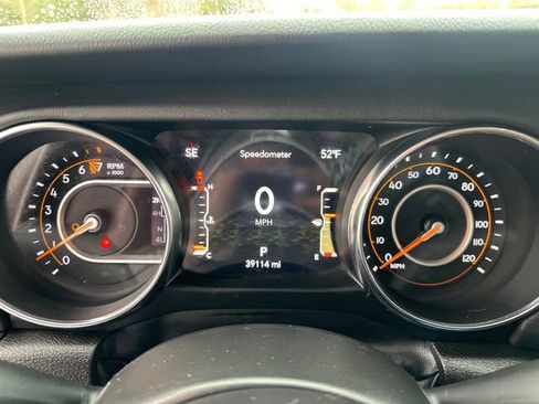 Used 2022 Jeep Gladiator Overland w/ Popular Equipment Package AWD/4WD image 26