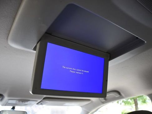 Used 2015 Nissan Quest SV FWD image 21