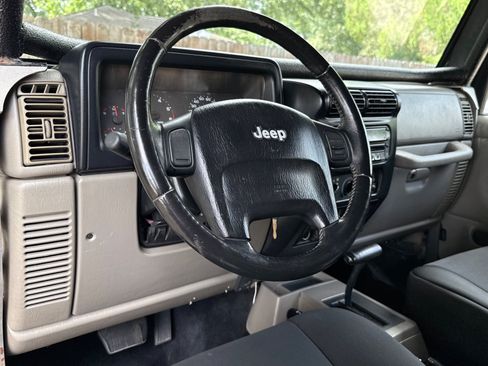 Used 2006 Jeep Wrangler Sport w/ 30" Tire & Wheel Group AWD/4WD image 22