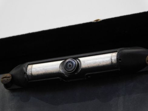 Used 2017 Nissan Titan SV image 80