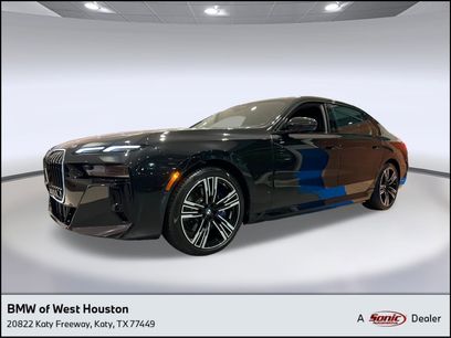 New 2025 BMW i7 xDrive60 w/ Premium Package