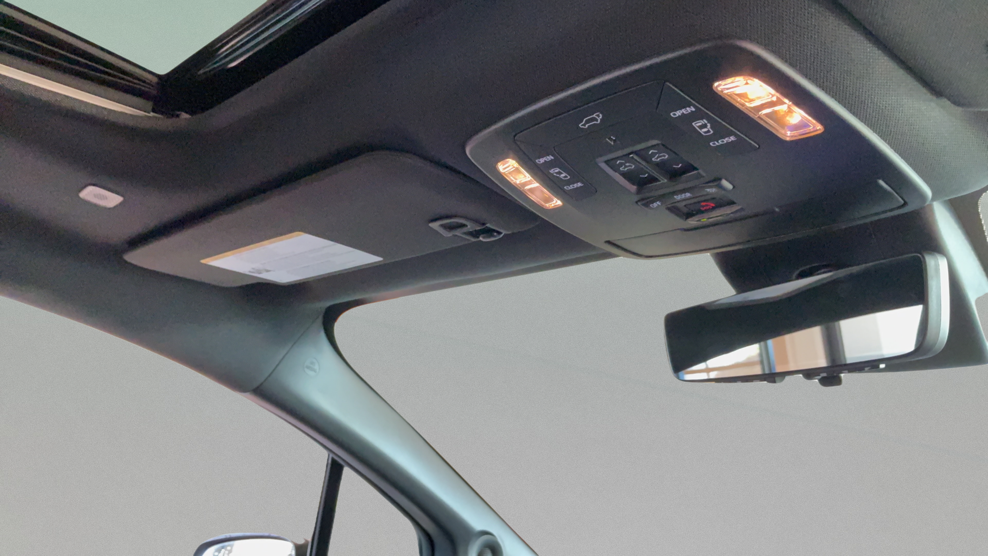 Certified 2025 Toyota Sienna Limited AWD/4WD image 45