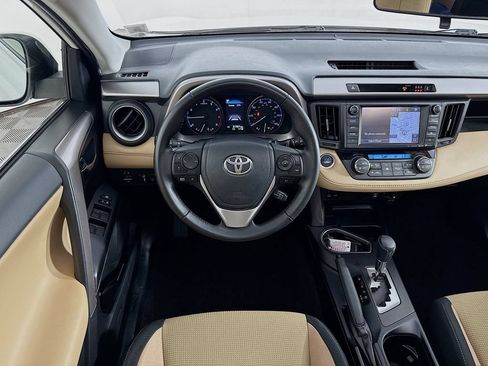 Used 2018 Toyota RAV4 XLE AWD/4WD image 21