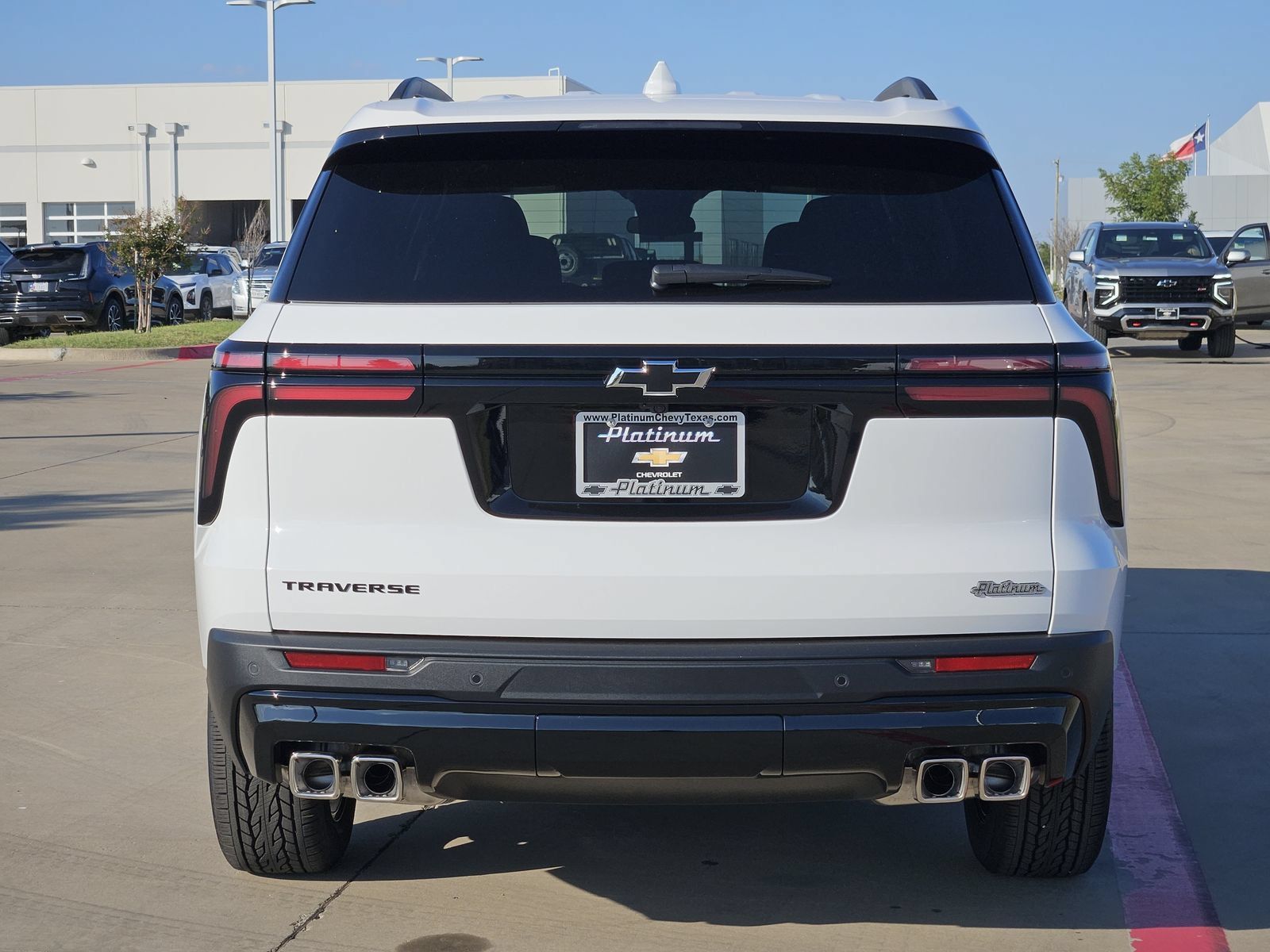 New 2027 Chevrolet Traverse LT w/ Midnight/Sport Edition FWD image 8