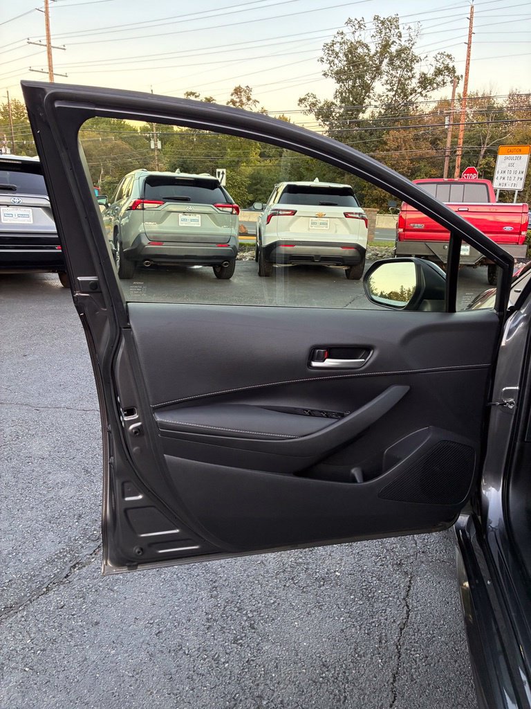 Used 2023 Toyota Corolla SE FWD image 31