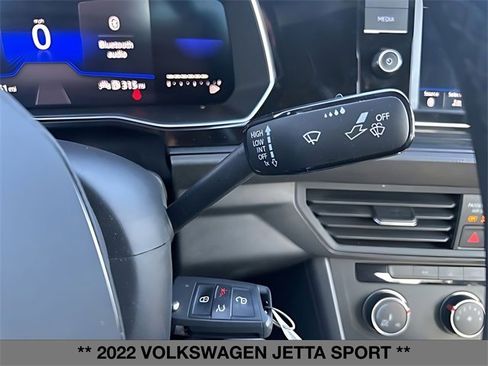 Used 2022 Volkswagen Jetta Sport image 26
