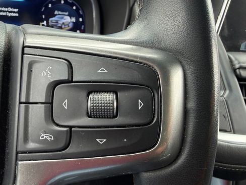 Used 2023 Chevrolet Suburban LT AWD/4WD image 16