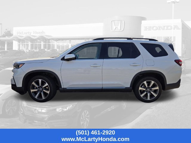 Used 2025 Honda Pilot Elite image 3