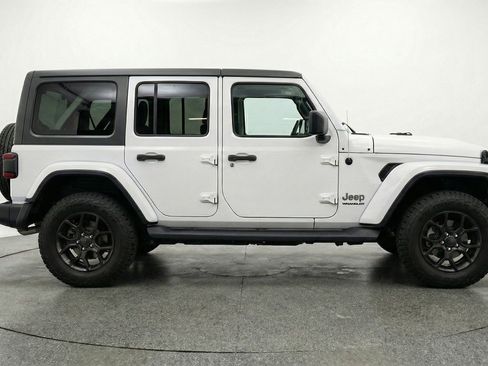 Used 2025 Jeep Wrangler Willys image 11