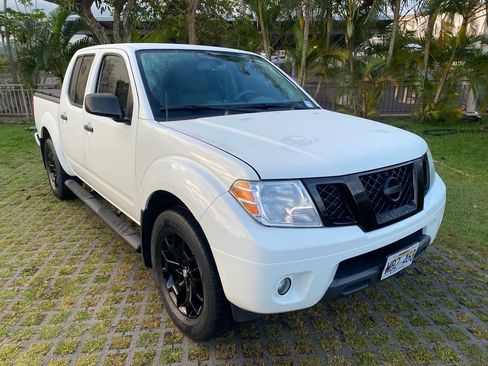 Used 2020 Nissan Frontier SV w/ Midnight Edition Floor Mats image 1