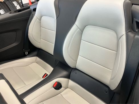 Used 2025 Ford Mustang Premium image 34