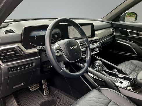 Certified 2025 Kia Telluride SX Prestige X-Line AWD/4WD image 17