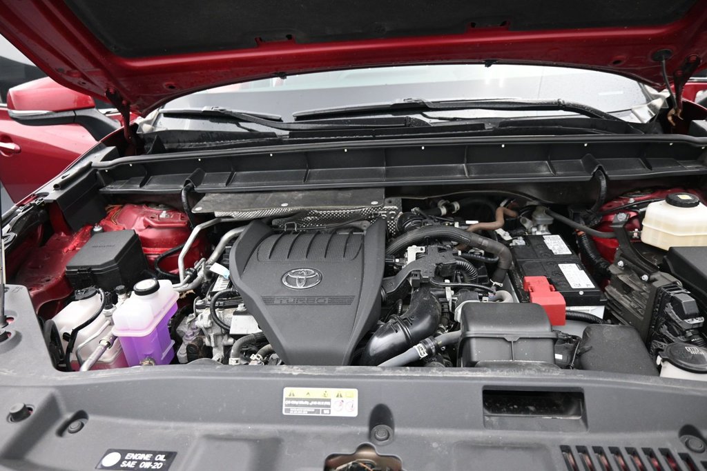 Used 2023 Toyota Highlander XLE AWD/4WD image 23