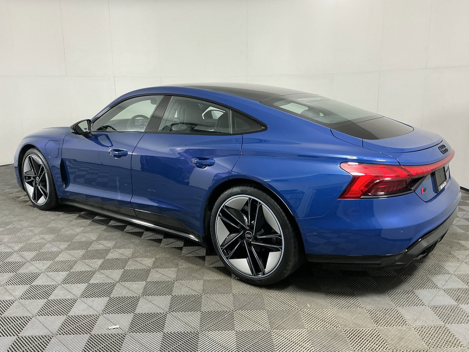 Used 2024 Audi RS e-tron GT w/ Ceramic Brake Package AWD/4WD image 6