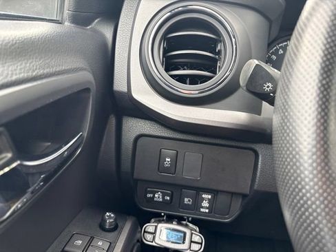 Used 2023 Toyota Tacoma TRD Off-Road w/ Black Out Package (TMS) AWD/4WD image 20