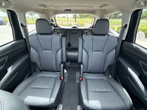 New 2026 Subaru Ascent Limited AWD/4WD image 23