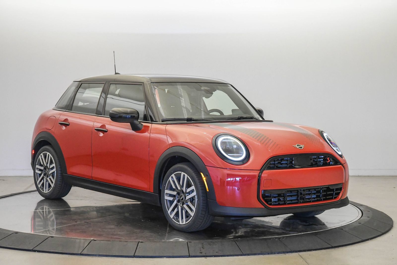 New 2026 MINI Cooper S FWD image 5