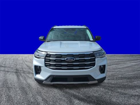 New 2026 Ford Explorer Active w/ Active Comfort Package RWD image 9
