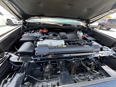 Used 2023 Toyota Sequoia SR5 image 19