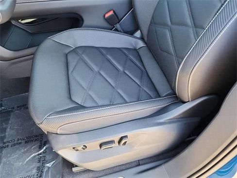 New 2026 Volkswagen Atlas Cross Sport SE image 15