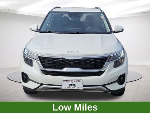 Used 2023 Kia Seltos S w/ Navigation Package AWD/4WD image 2