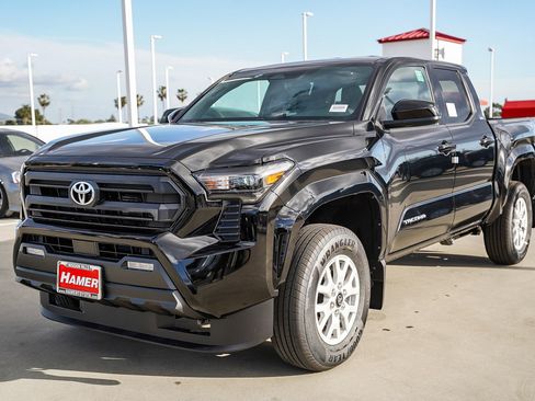 New 2026 Toyota Tacoma SR5 image 3