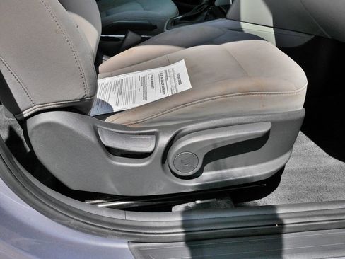 Used 2017 Hyundai Elantra SE FWD image 13