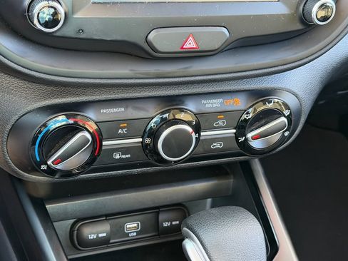 Used 2021 Kia Soul S FWD image 22