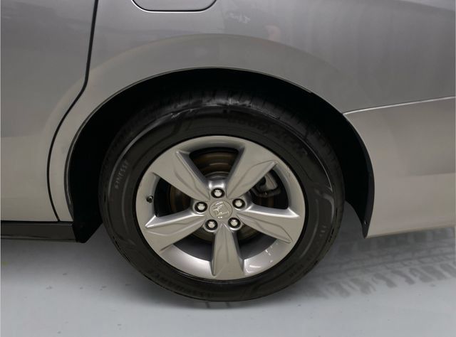 Used 2018 Honda Odyssey EX-L image 18