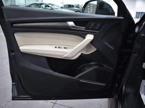 Used 2024 Audi Q5 Premium Plus image 34