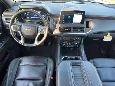 Used 2023 Chevrolet Suburban LT w/ Luxury Package AWD/4WD image 14