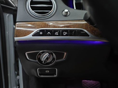 Used 2015 Mercedes-Benz S 550 4MATIC Sedan image 33