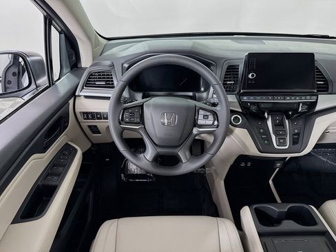 Certified 2026 Honda Odyssey EX-L image 19