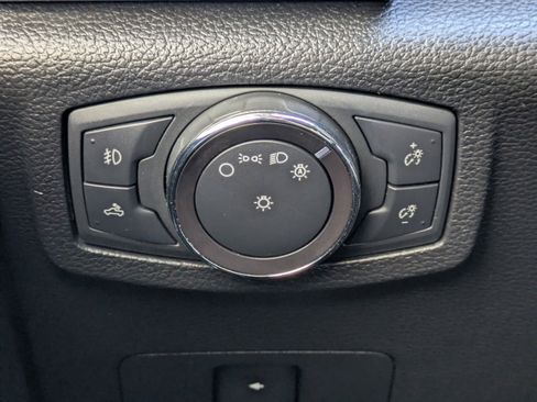 Used 2019 Ford F250 Lariat w/ Chrome Package image 27