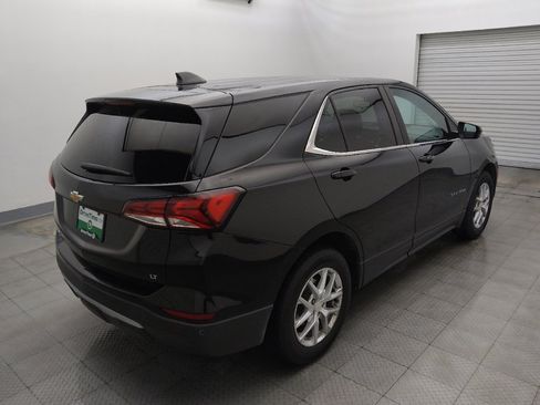 Used 2022 Chevrolet Equinox LT w/ Driver Convenience Package FWD image 9