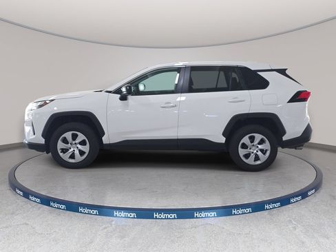 Used 2024 Toyota RAV4 LE FWD image 11