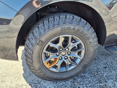 Used 2025 Ford Expedition Tremor AWD/4WD image 43
