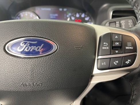 Used 2023 Ford Explorer XLT w/ Equipment Group 202A image 10