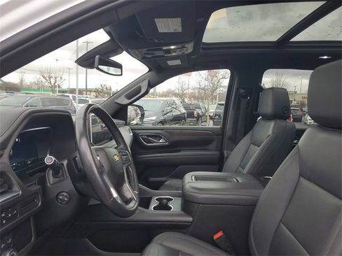 Certified 2022 Chevrolet Suburban LT w/ Luxury Package image 18