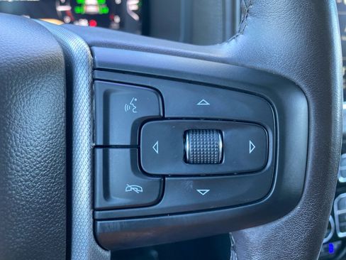 Used 2022 GMC Yukon XL Denali image 29