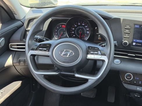 Used 2023 Hyundai Elantra SEL FWD image 13