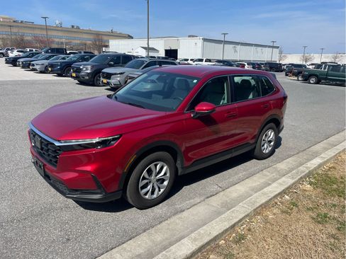 Used 2024 Honda CR-V LX image 2